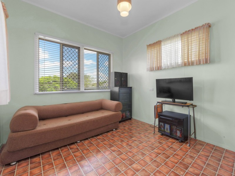 124 Redwood Street, Stafford Heights QLD 4053