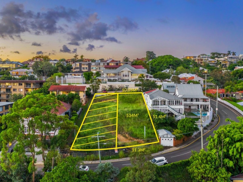 34 Crescent Road, Hamilton QLD 4007