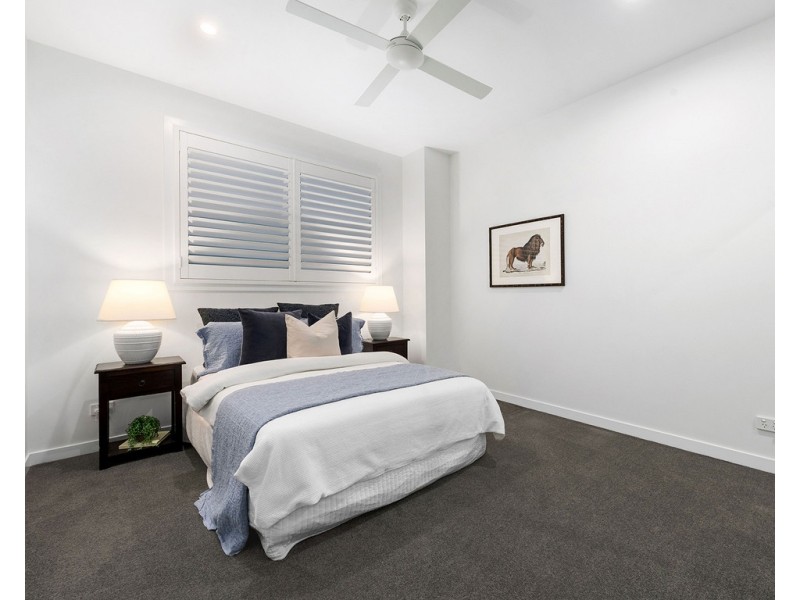 9 York Street, Morningside QLD 4170