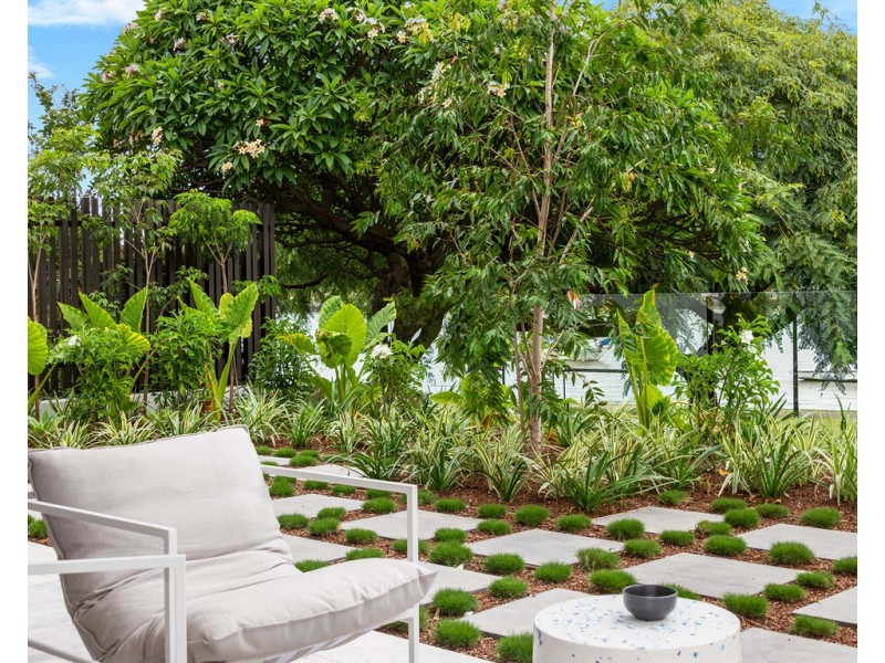 1/160 Oxlade Drive, New Farm QLD 4005