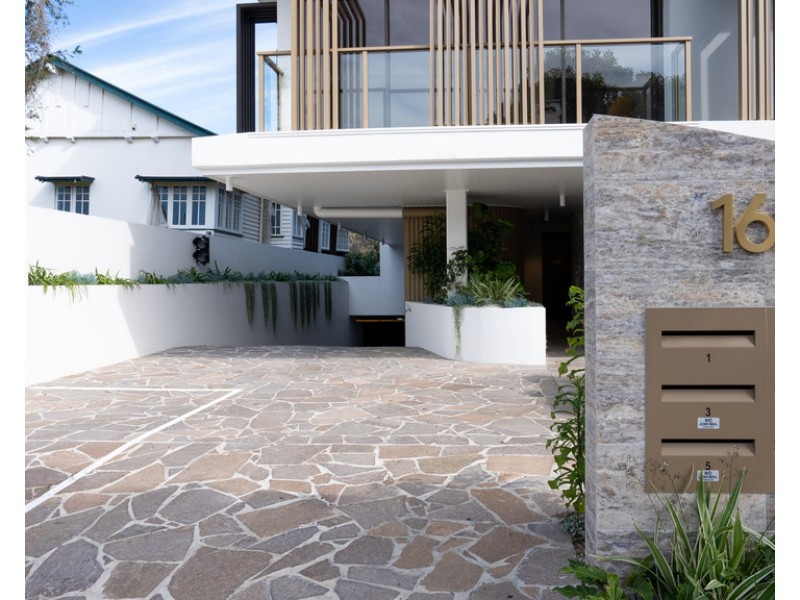 1/160 Oxlade Drive, New Farm QLD 4005