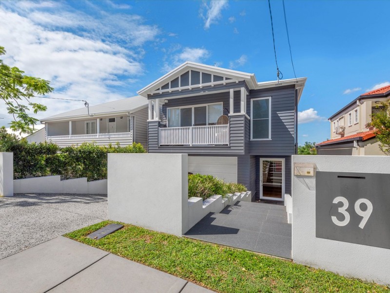39 Pine Street, Bulimba QLD 4171