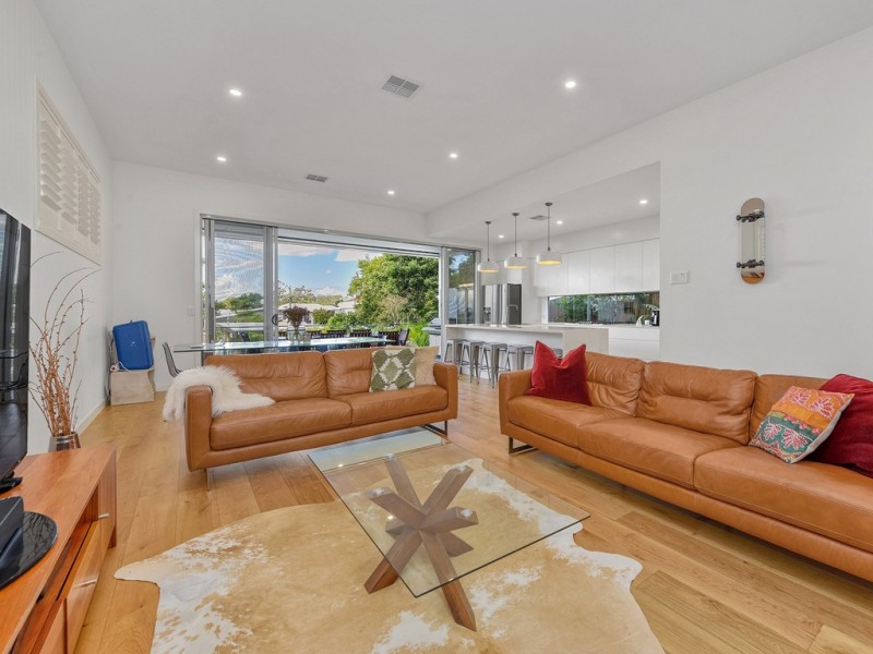 39 Pine Street, Bulimba QLD 4171