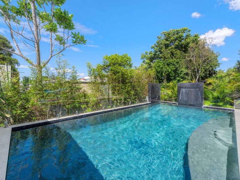 39 Pine Street, Bulimba QLD 4171