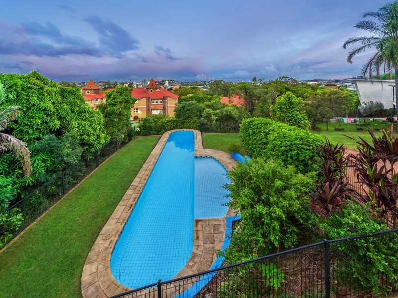 61 Constitution Road, Windsor QLD 4030