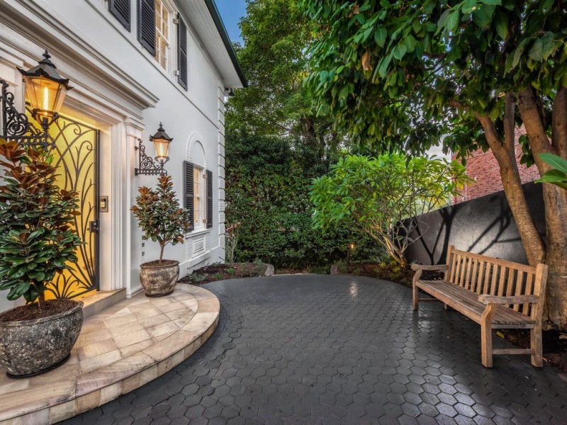 84 Markwell Street, Hamilton QLD 4007