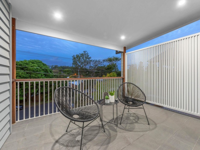 18 Dover Street, Hawthorne QLD 4171
