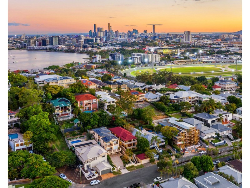 45 Joynt Street, Hamilton QLD 4007