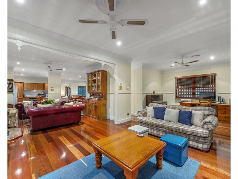 45 Joynt Street, Hamilton QLD 4007