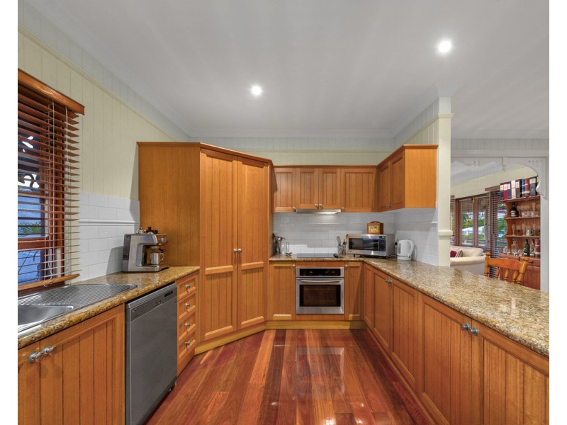 45 Joynt Street, Hamilton QLD 4007