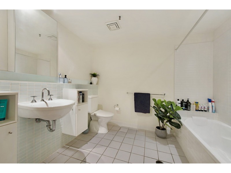 218/64 Macquarie Street, Teneriffe QLD 4005