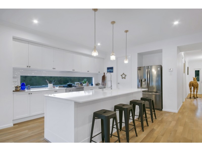 607E Upper Brookfield Road, Upper Brookfield QLD 4069