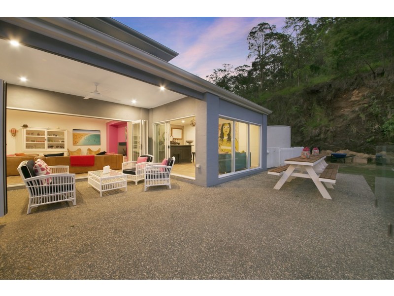 607E Upper Brookfield Road, Upper Brookfield QLD 4069