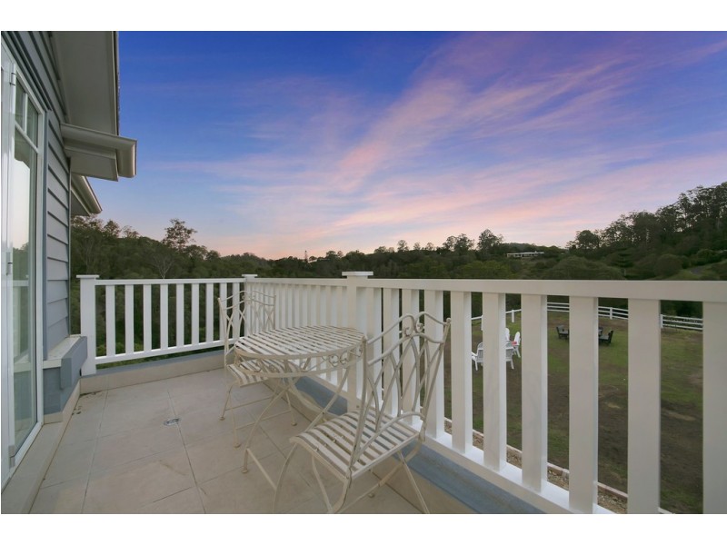 607E Upper Brookfield Road, Upper Brookfield QLD 4069