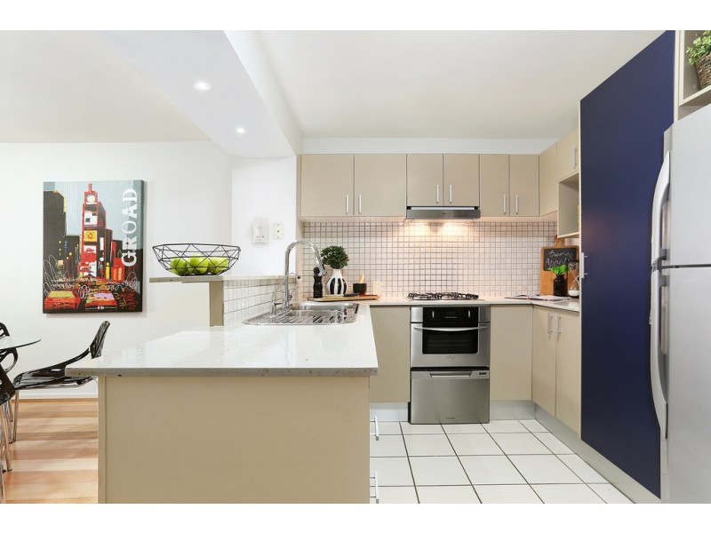 26/10 Vernon Terrace, Teneriffe QLD 4005