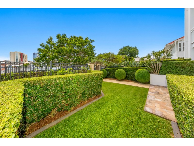 61/6 Merthyr Road, New Farm QLD 4005