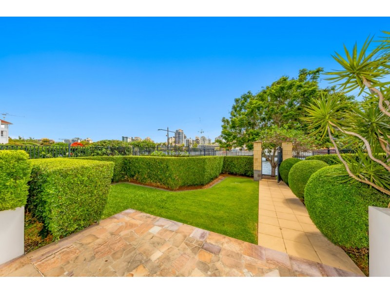 61/6 Merthyr Road, New Farm QLD 4005