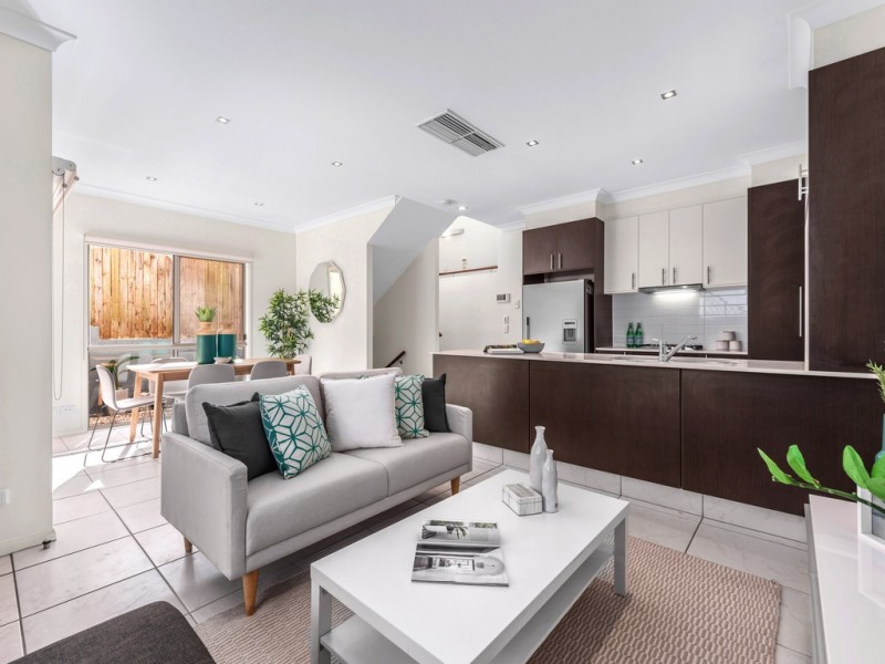 2/37 Frederick Street, Taringa QLD 4068