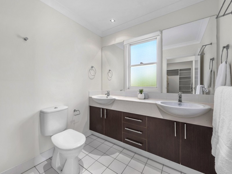 2/37 Frederick Street, Taringa QLD 4068