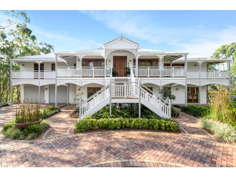 135 Highwood Road, The Gap QLD 4061