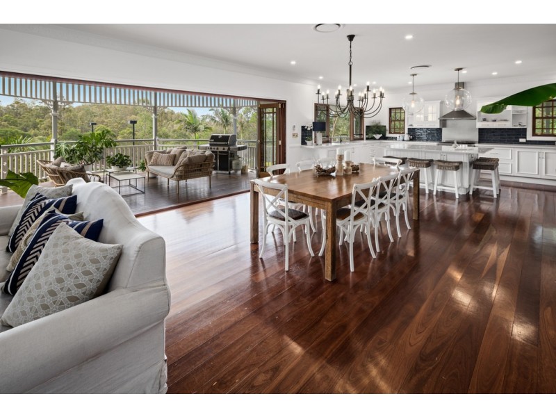 135 Highwood Road, The Gap QLD 4061