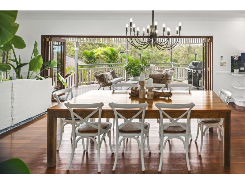 135 Highwood Road, The Gap QLD 4061