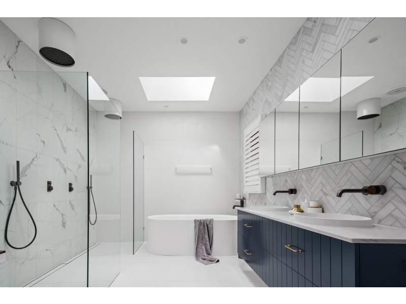 135 Highwood Road, The Gap QLD 4061