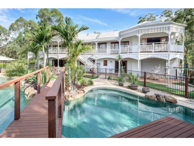 135 Highwood Road, The Gap QLD 4061