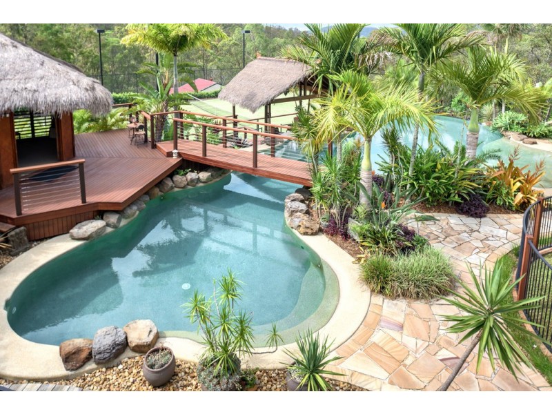 135 Highwood Road, The Gap QLD 4061