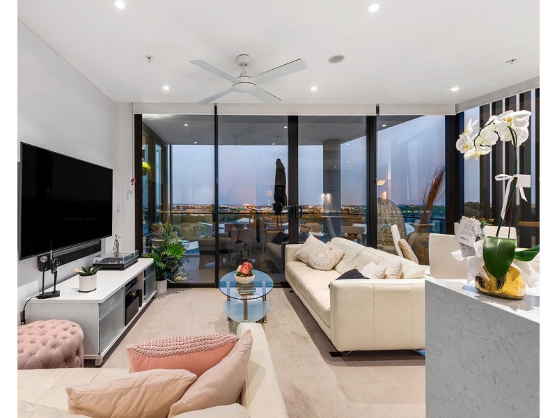 10803/320 Macarthur Avenue, Hamilton QLD 4007
