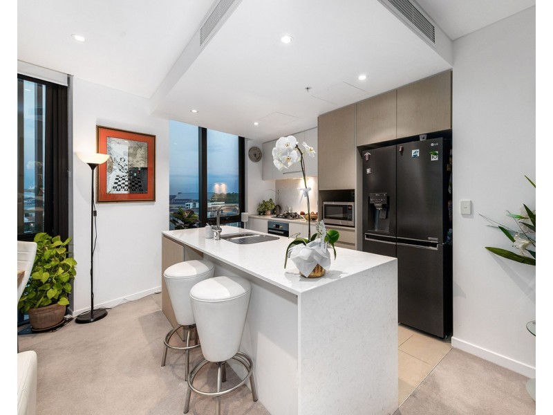 10803/320 Macarthur Avenue, Hamilton QLD 4007