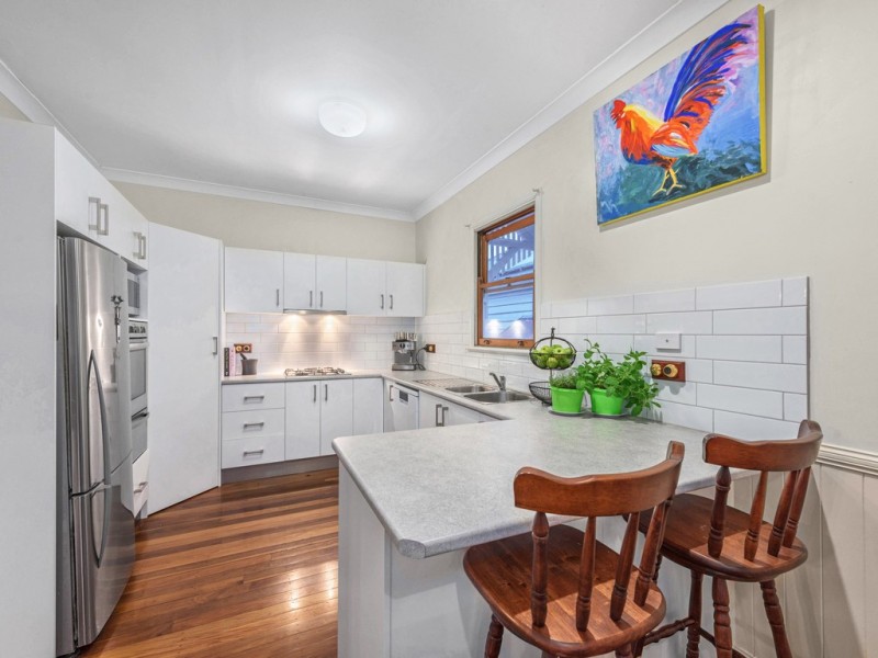 6 Seventh Avenue, Windsor QLD 4030