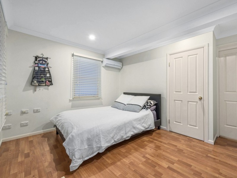 6 Seventh Avenue, Windsor QLD 4030