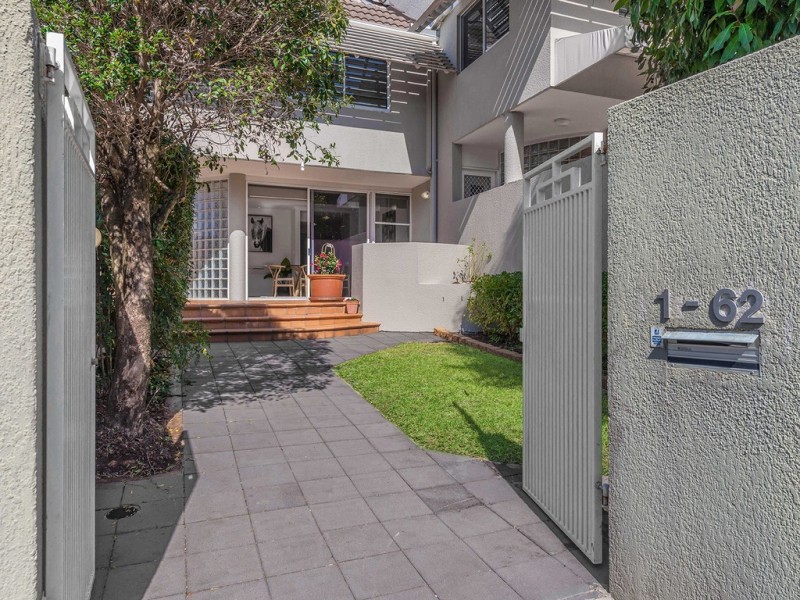 1/62 Ryans Road, St Lucia QLD 4067