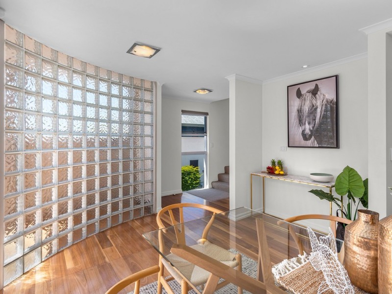 1/62 Ryans Road, St Lucia QLD 4067