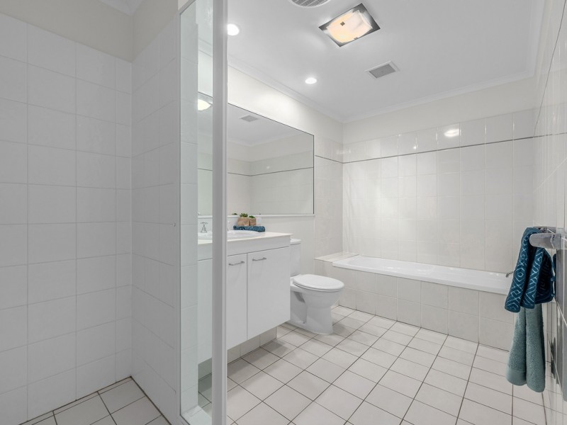 1/62 Ryans Road, St Lucia QLD 4067