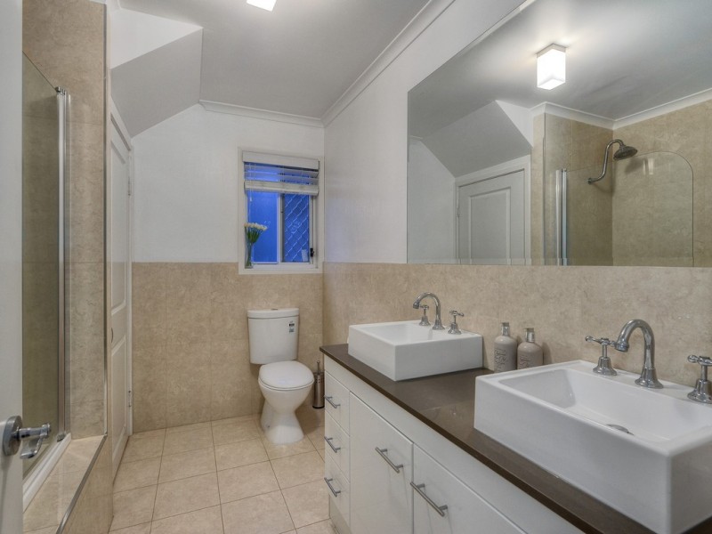 27 Wright Street, Balmoral QLD 4171