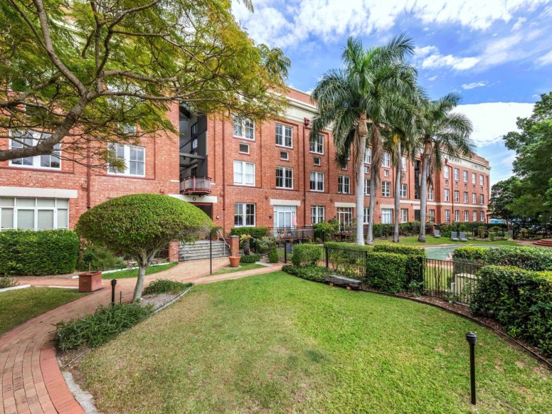 74/53 Vernon Terrace, Teneriffe QLD 4005