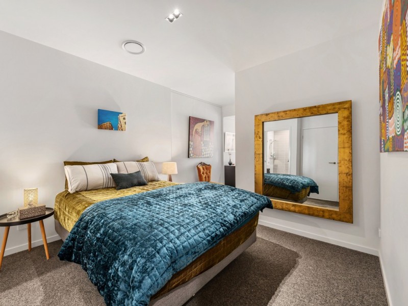 1407/70 Longland Street, Newstead QLD 4006