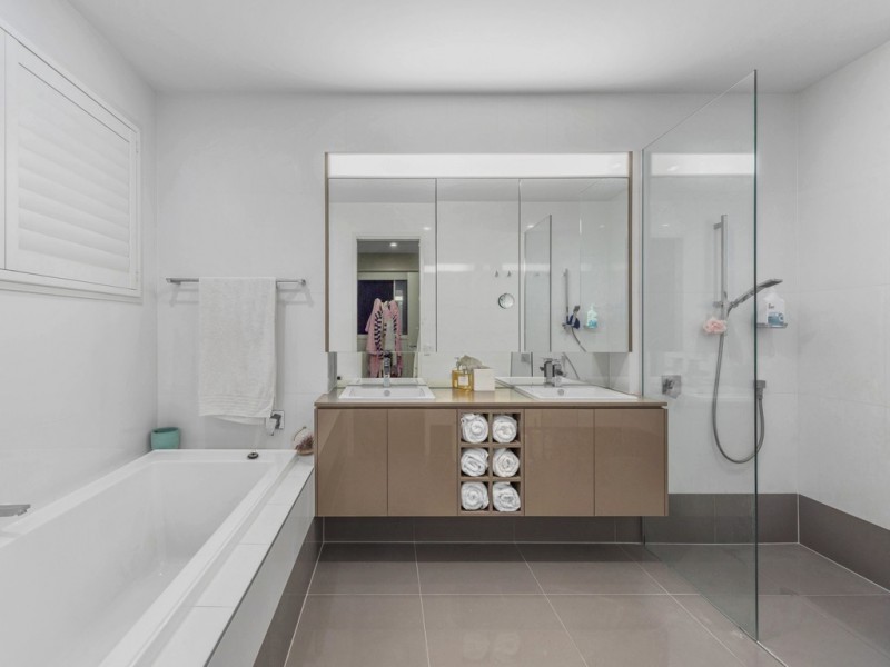 71 Fifth Avenue, Balmoral QLD 4171