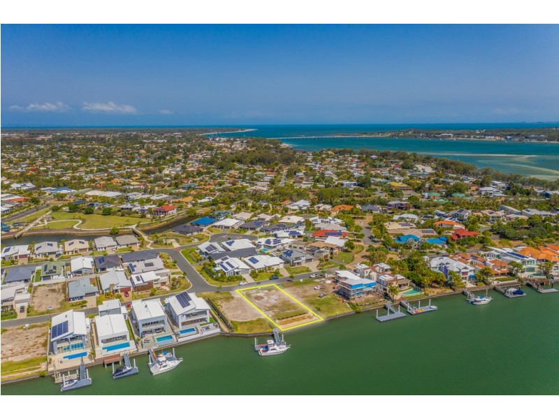 71 Seaside Drive, Banksia Beach QLD 4507