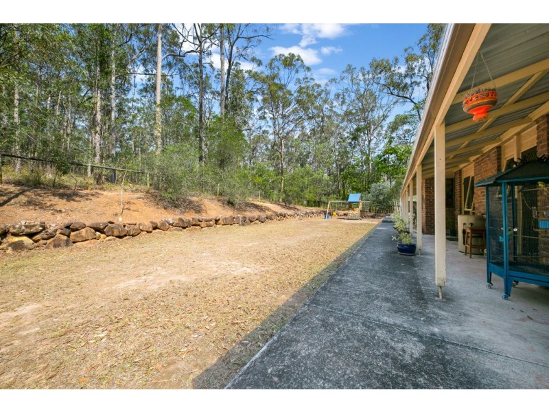 10 Park Court, Springwood QLD 4127