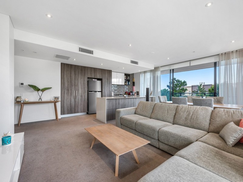 1046/12 Longland Street, Newstead QLD 4006