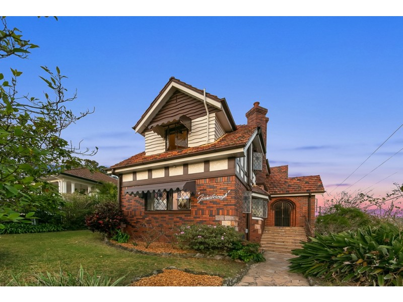 97 Crescent Road, Hamilton QLD 4007