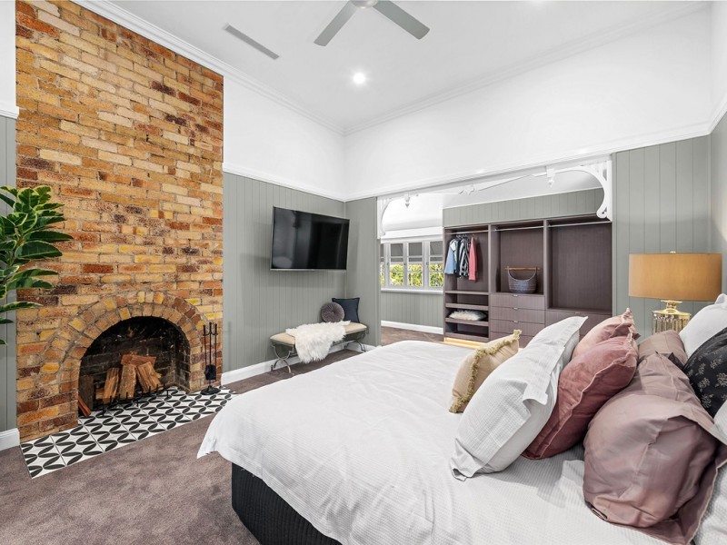 64 Charlton Street, Ascot QLD 4007