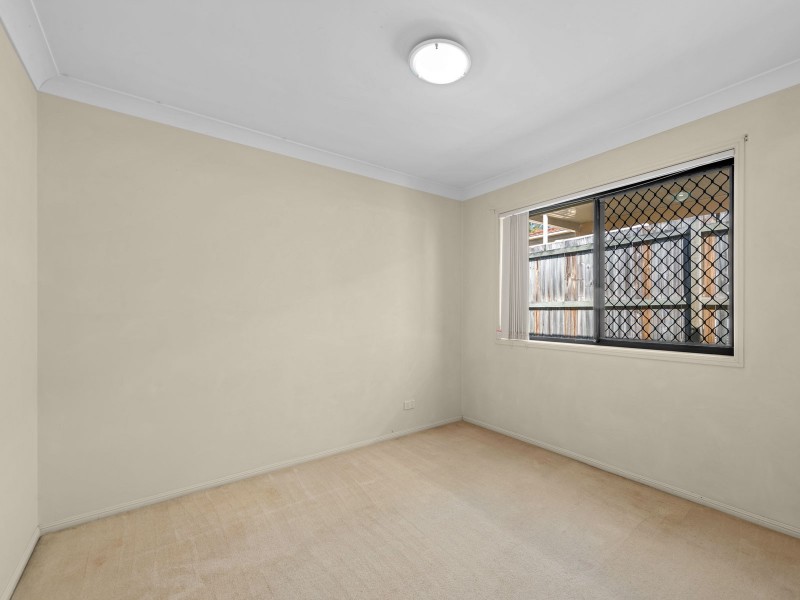 7 Adley Street, Carindale QLD 4152