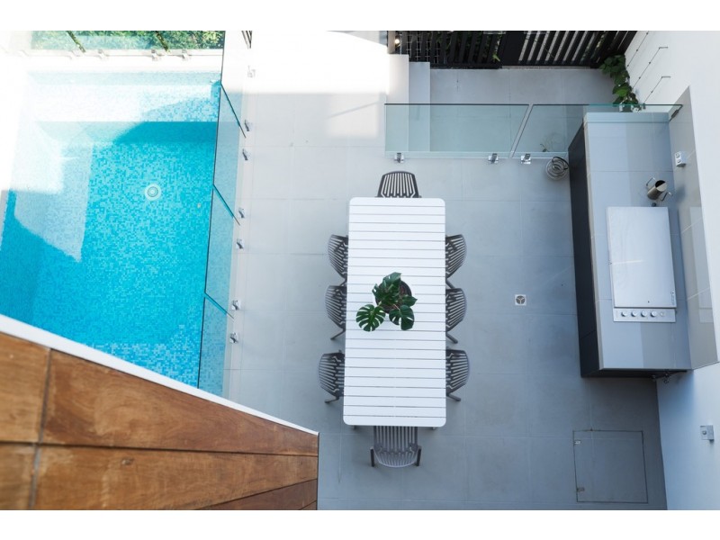 84 Parkside Circuit, Hamilton QLD 4007