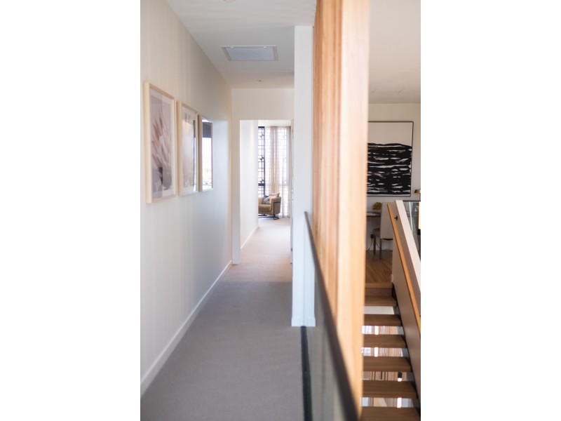 84 Parkside Circuit, Hamilton QLD 4007