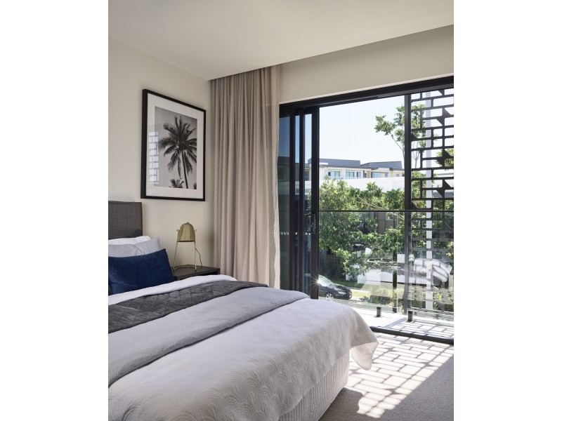 84 Parkside Circuit, Hamilton QLD 4007