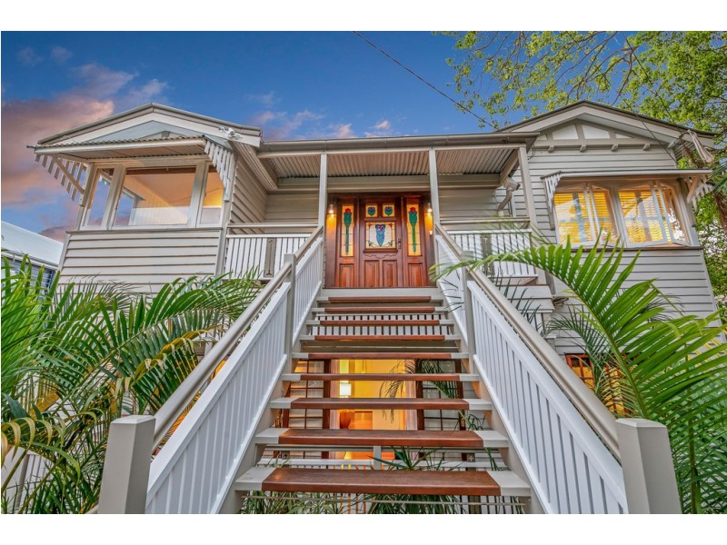 53 Gillan Street, Norman Park QLD 4170